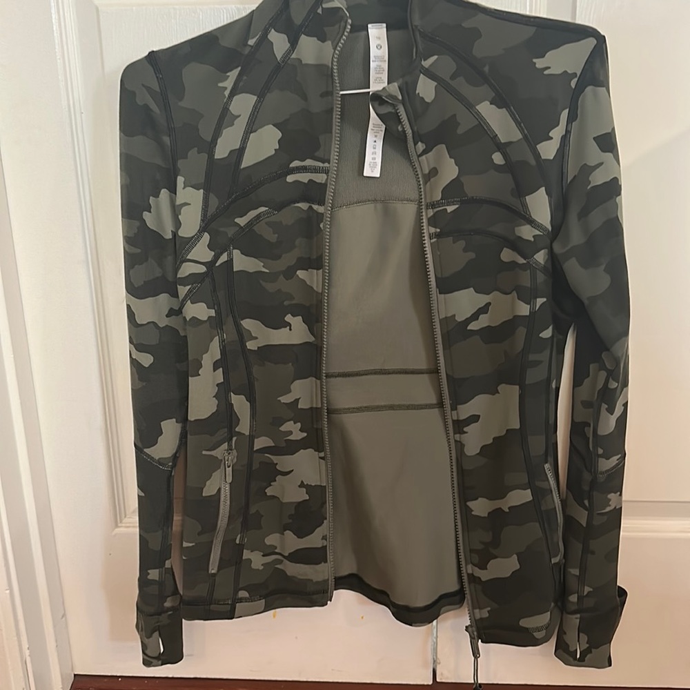 Lululemon define camo jacket